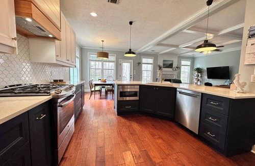 Grovetown House | Quiet Retreat - Beautiful 4 bed home near Augusta National! Backs to greenspace.