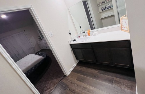 Dallas House | Quiet Room