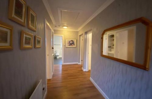 Thornton-Cleveleys House | Quiet secluded two bedroom bungalow with parking
