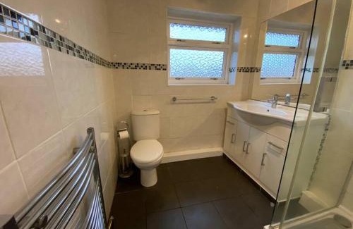 Thornton-Cleveleys House | Quiet secluded two bedroom bungalow with parking