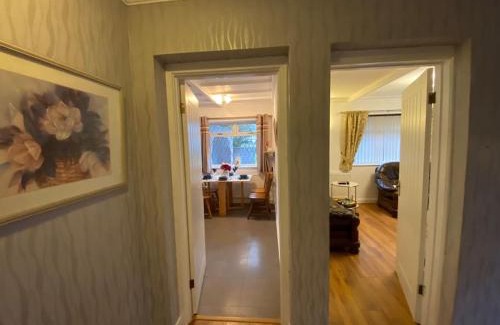 Thornton-Cleveleys House | Quiet secluded two bedroom bungalow with parking