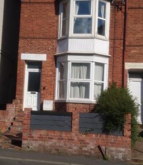 Exeter Apartment | Quiet self contained studio flat near town centre and university
