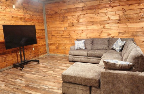 Walland House | Quiet Side of the Smokeys