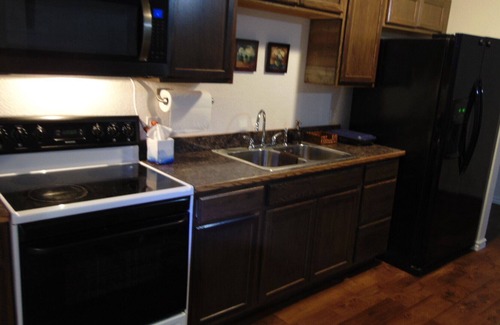 Seneca Apartment | Quiet, small town environment. Casino night life. Grand lake fishing.