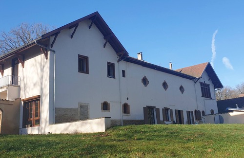 Peronnas Apartment | Quiet, spacious and comfortable apartment (sleeps 6).