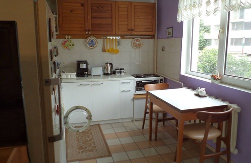 Odesos Apartment | Quiet & Spacious apartment close to attractions,shops,banks,public market