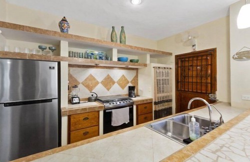 Colonia Andres House | Quiet Street, Corpus Christi Neighborhood