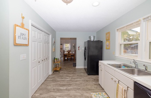 Isle of Palms House | Quiet street, Minutes Walk to Beach & Rec Center -Perfect Family Beach Home!