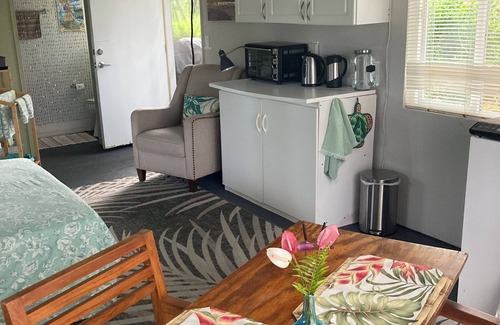 Kehena Apartment | Quiet Studio Vacation Rental on the Beautiful Puna Coast