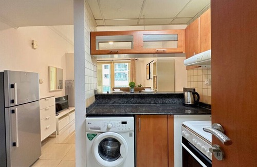 Dubai Marina Apartment | Quiet Studio w/Balcony & RoofTop Pool in Marinan