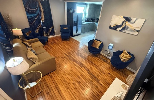 Nashville House | Quiet Suburban home 3BR 2baths Sleeps 10!