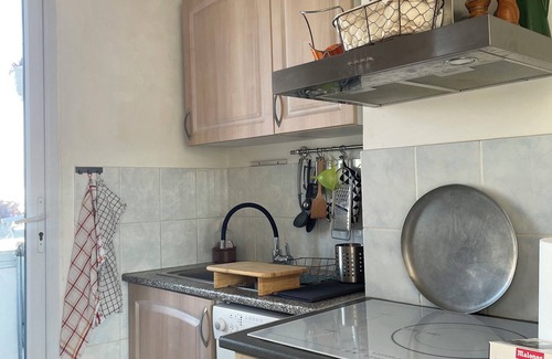 Saint-Lazare Apartment | Quiet top floor with sunny private terrace, ideal to visit Marseille or Provence