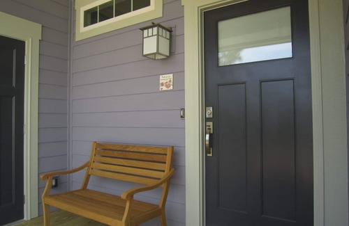 Long Beach Cottage | Quiet, Tranquil Retreat For Two, a 5-minute Walk to the Ocean