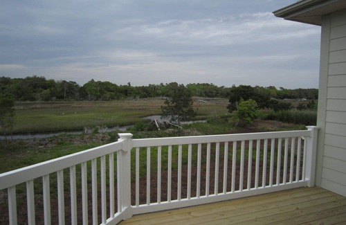 Long Beach Cottage | Quiet, Tranquil Retreat For Two, a 5-minute Walk to the Ocean