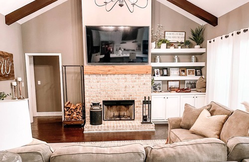 Senoia House | Quiet tucked away home just minutes from many attractions