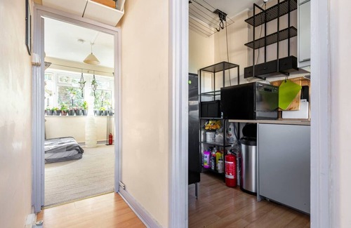 South Bermondsey Apartment | Quiet, urban studio flat in the heart of Bermondsey/Tower Bridge