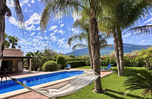 Alhaurin el Grande Villa | Quiet Villa with heated swimming pool, barbecue and views.