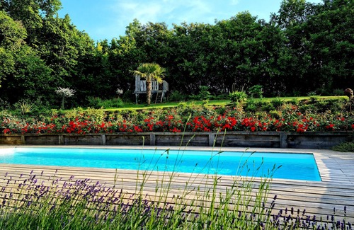 Baurech House | Quiet villa