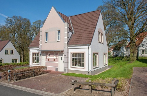 Ferienpark Gut Langen Villa | Quiet Villa in Lower Saxony