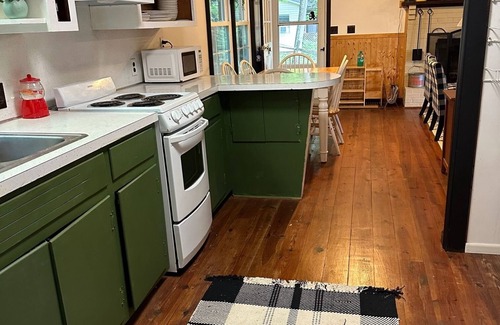 Penhook Cottage | Quiet, waterfront cottage - come relax and enjoy the lake