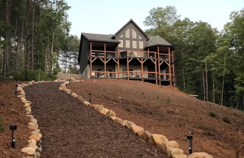 Nebo House | Quiet Waterfront Lake House with Private Dock