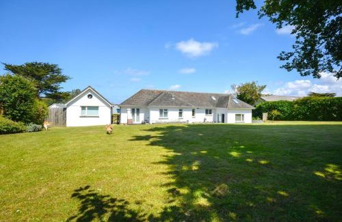 Constantine Bay House | Quillets 13