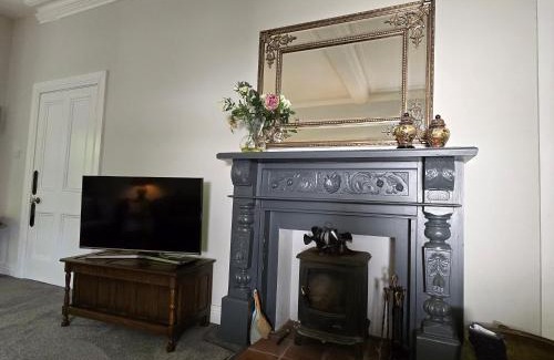 Coleraine House | Quilly Farm House - North Coast - Entire House, near Castlerock, Coleraine, Beach walks, countrywalks, golf courses