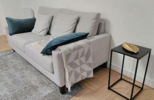 Quimper Apartment | QUIMPER hyper centre T2 balcon Lumineux Calme