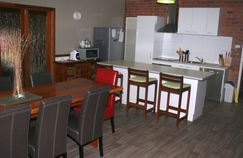 Quindalup Cottage | Quindalup Cottage, Dunsborough - Pet Friendly