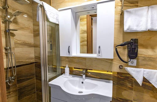 Harbiye Hotel | Quinnova Hotel