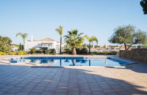 Almancil Apartment | Quinta do Lago - Apartamento Salinas