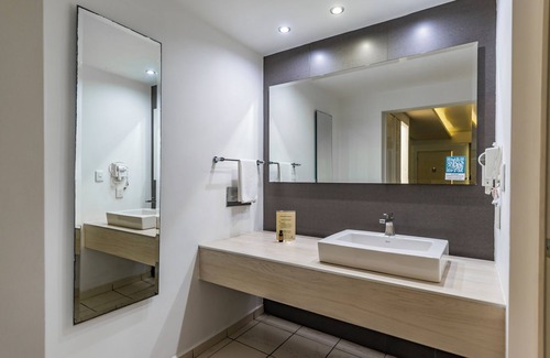 Saltillo Hotel | Quinta Dorada Hotel and Suites