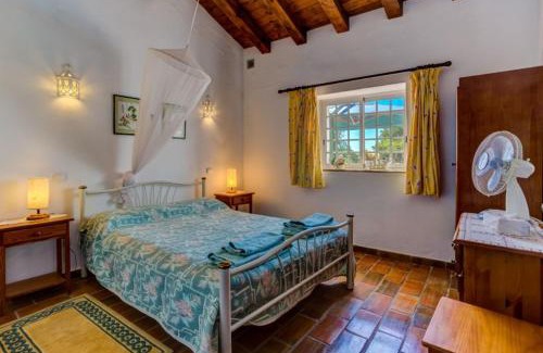 Alcalar Apartment | Quinta Velha Authentic Farmhouse Experience by LovelyStay