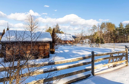 Norwich House | Quintessental Vermont Farmhouse near the River