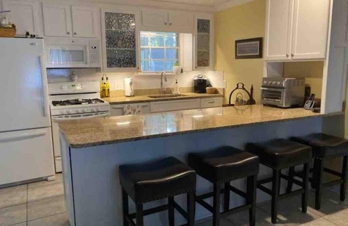 Colonial Oaks House | Quintessential Savannah