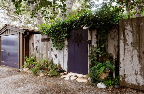 Golden Rectangle Cottage | Quintessential Carmel Charmer-Walk to downtown Carmel & beach, AVAIL 2026 ONLY