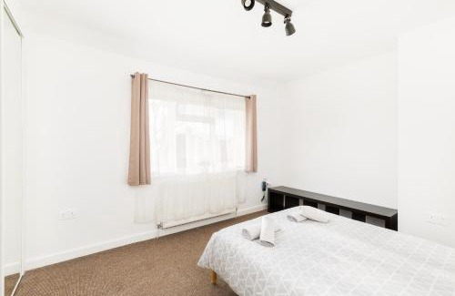 Cradley House | Quinton Essentials