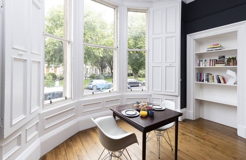 Stockbridge Apartment | Quirky apt by Stockbridge Market