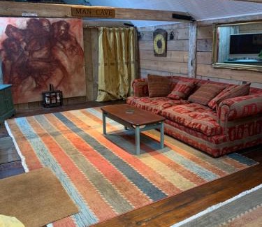 St Leonards-On-Sea Apartment | Quirky Barn Conversion Crowhurst Battle