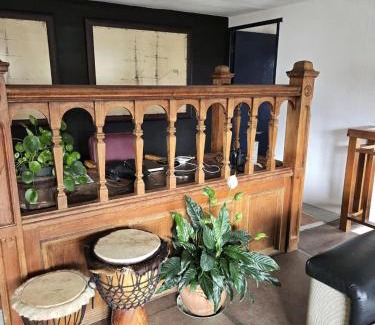 Glencairn Apartment | Quirky Bird