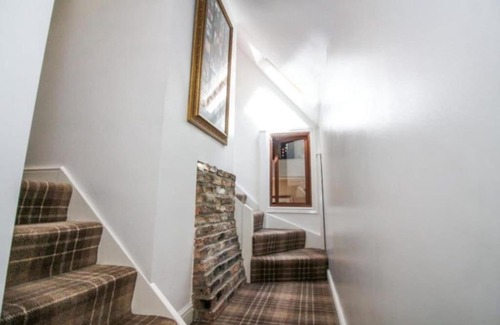Beverley House | Quirky cottage in the historical town of Beverley