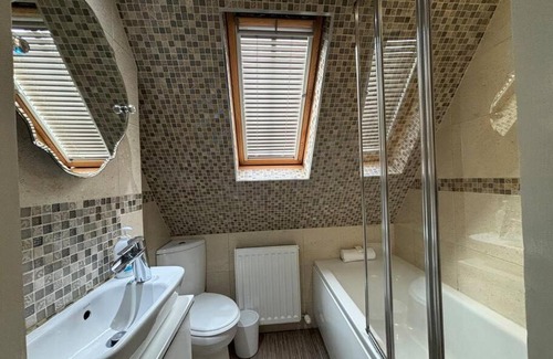 Beverley House | Quirky cottage in the historical town of Beverley