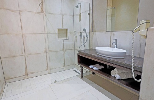 Greater Johannesburg Metropolitan Area Hotel | Qurtuba Hotel and Spa