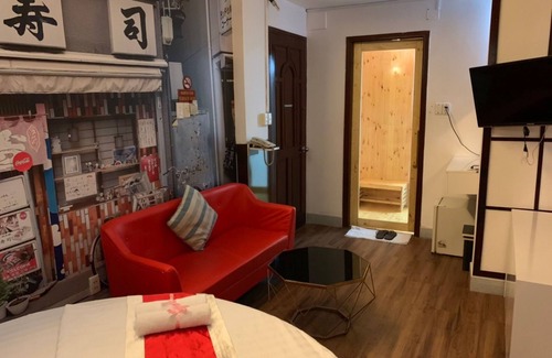 Phu Nhuan Hotel | Quynh Huong Hotel