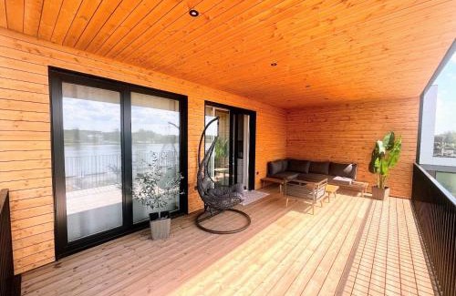 Parnu Apartment | Rääma 7D-2 suure rõduga kahetoaline külaliskorter Pärnu jõe ääres
