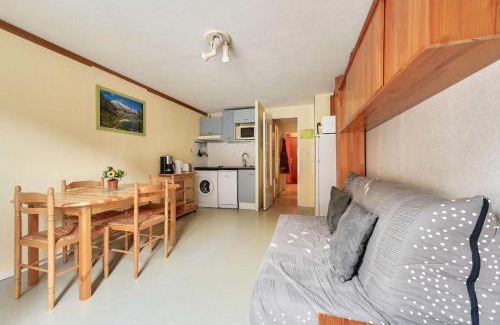 Bareges Apartment | Résidence Artigalas - Studio avec balcon et parking couvert dans le contre de Barèges MAE-8524