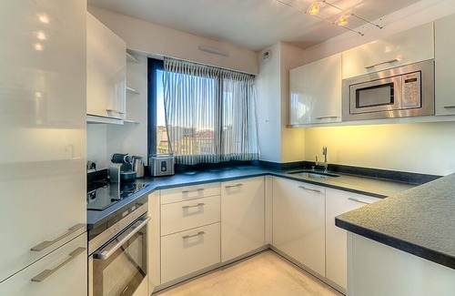 Cannes City Centre Apartment | Résidence Carlton Riviera