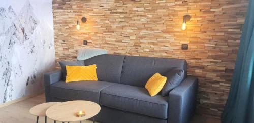 Val-Thorens Apartment | Résidence Cuzco - Charmant studio cabine de 4 personnes à VAL THORENS, skis au pied, avec balcon et belle vue montagne (sud) MAE-5544