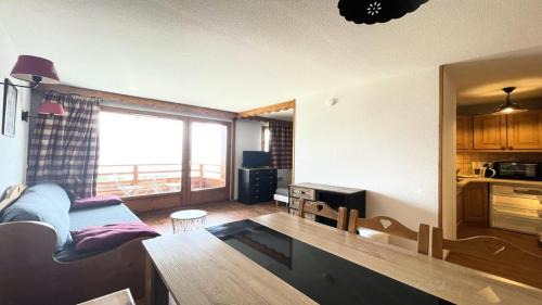 Puy-Saint-Vincent Apartment | Résidence Dame Blanche - DBA216 - APPT 1 CHAMBRE + CABINE - BALCON - 6 PERSONNES - Secteur 1800 MAE-7524
