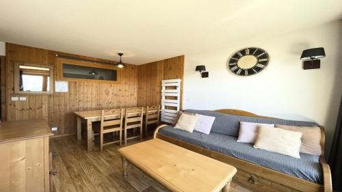 Puy-Saint-Vincent Apartment | Résidence Dame Blanche - DBA116 - APPT 1 CHAMBRE + CABINE - BALCON - 6 PERSONNES - Secteur 1800 MAE-7964